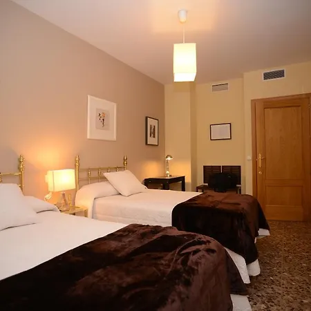 Apartamentos Turisticos Ceres Mèrida Exterior photo